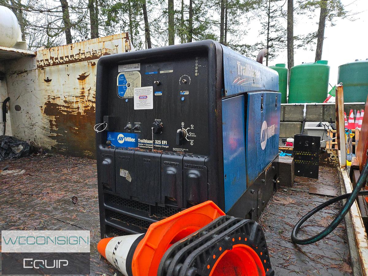 Used 2002 International 4300SBA Service/ Mechanics Truck