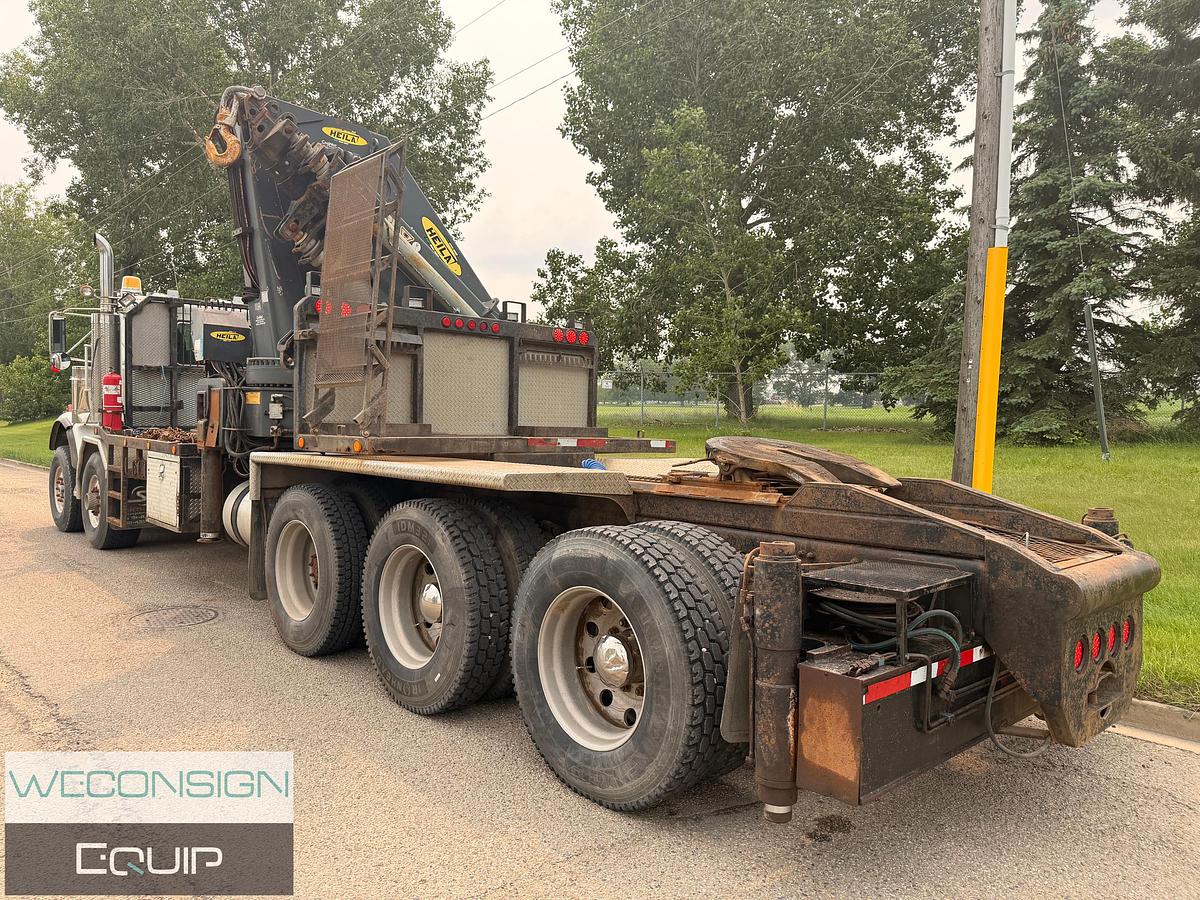 Used 2007 Freightliner FLD120SD 35 Ton Knuckle Boom Truck