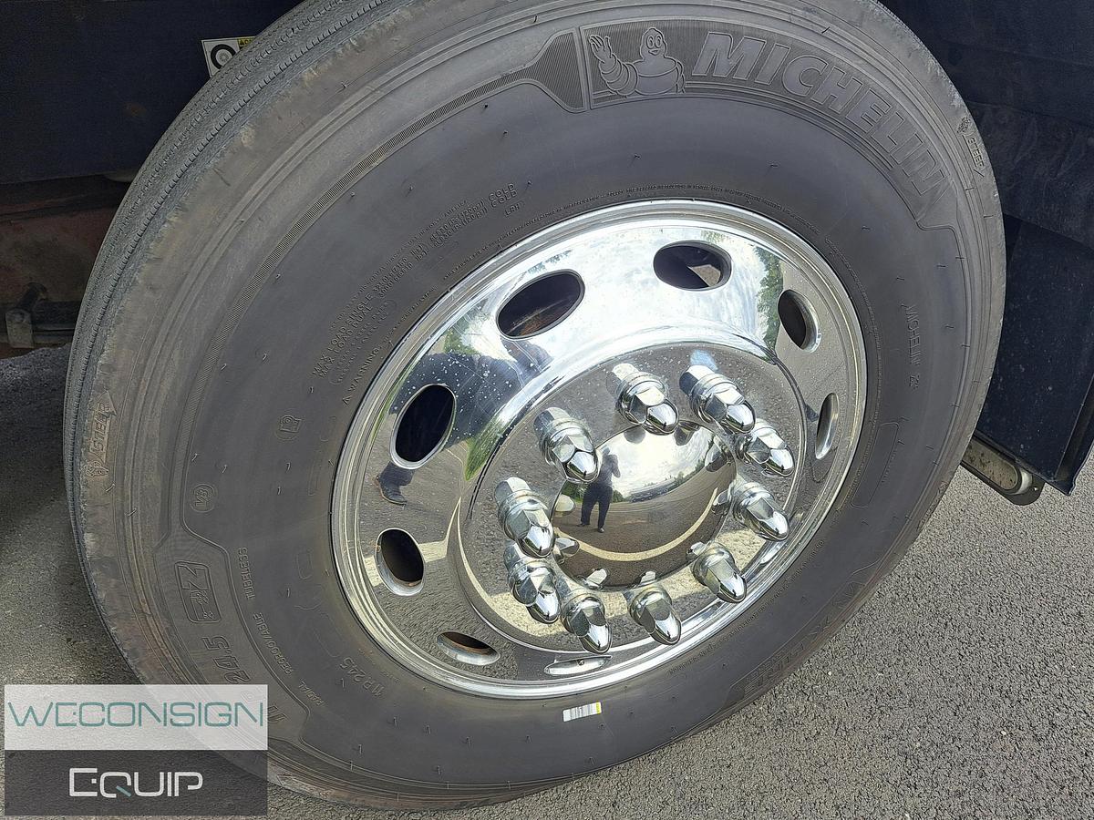 Used 2022 Peterbilt 389