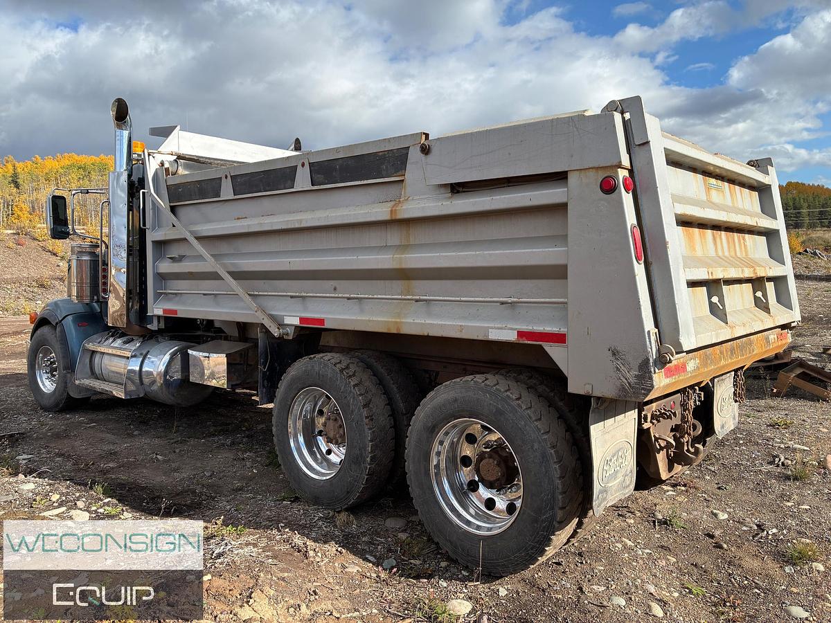 Used 2013 Peterbilt 367 Dump Truck