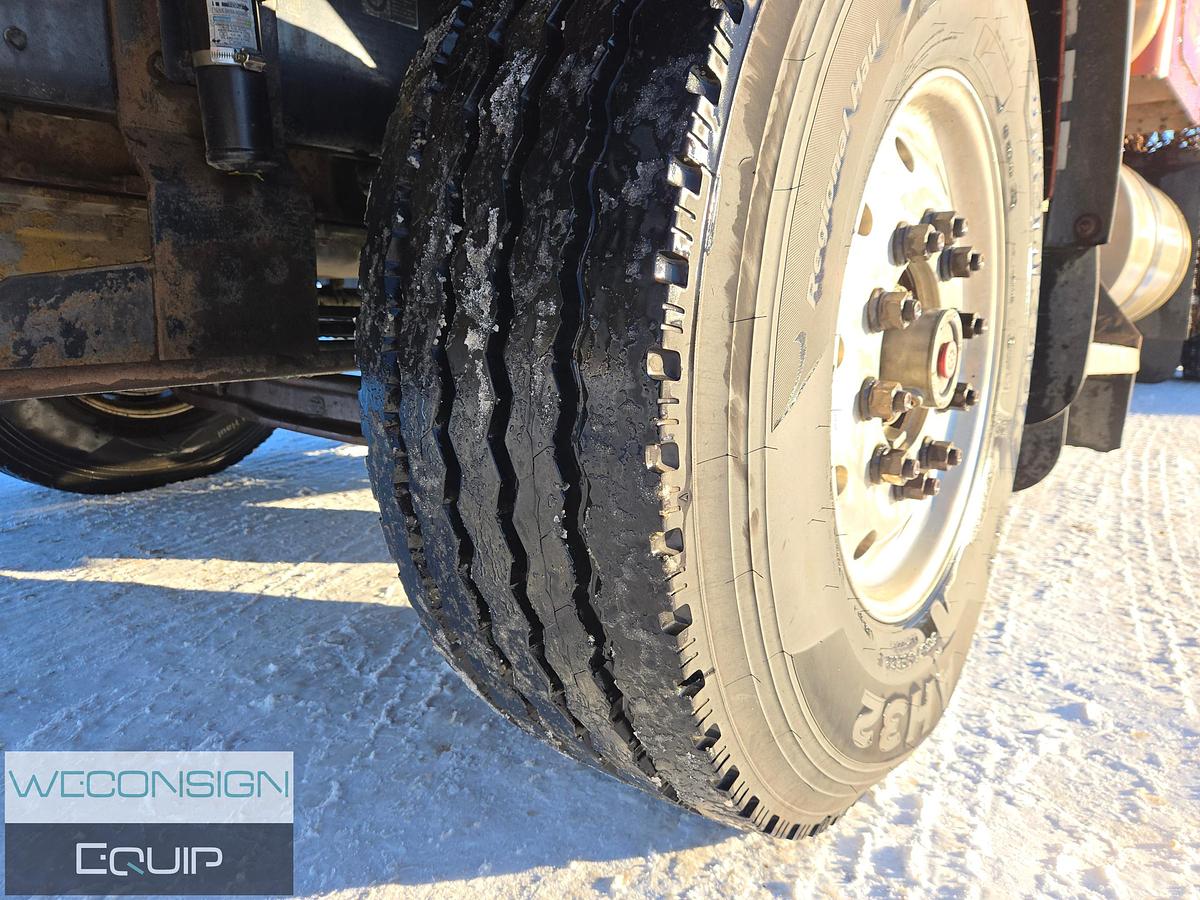 Used 2006 Kenworth C500B Winch Truck