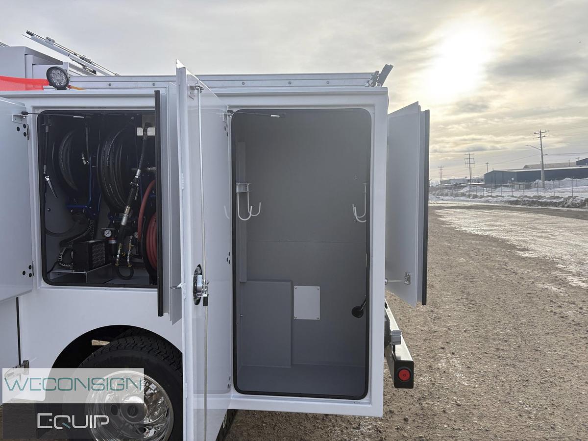 2025 Ford  F550 Lube Truck