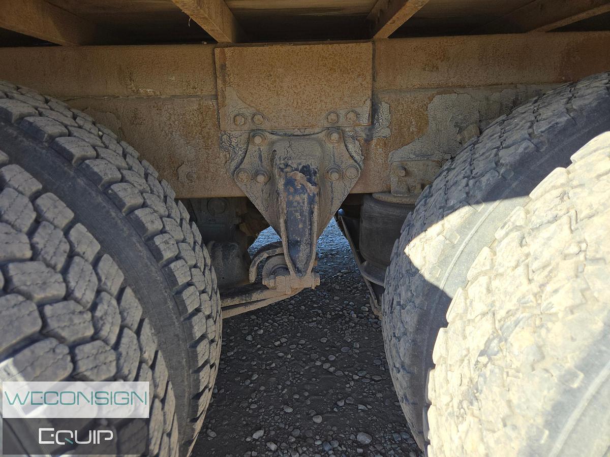 Used 2009 Freightliner FLD120SD Picker Truck