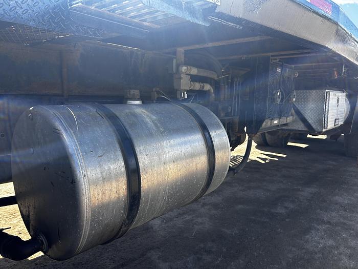 Used 2013 Western Star 6900XD Bed/Deck Truck