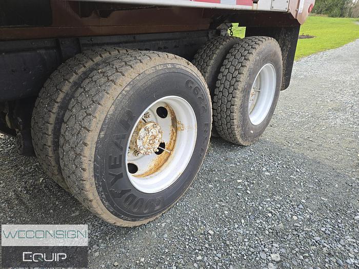 Used 2016 International 7400SBA Sander/ Dump Truck