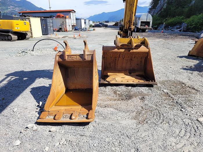 Used 1997 John Deere 200LC  Excavator