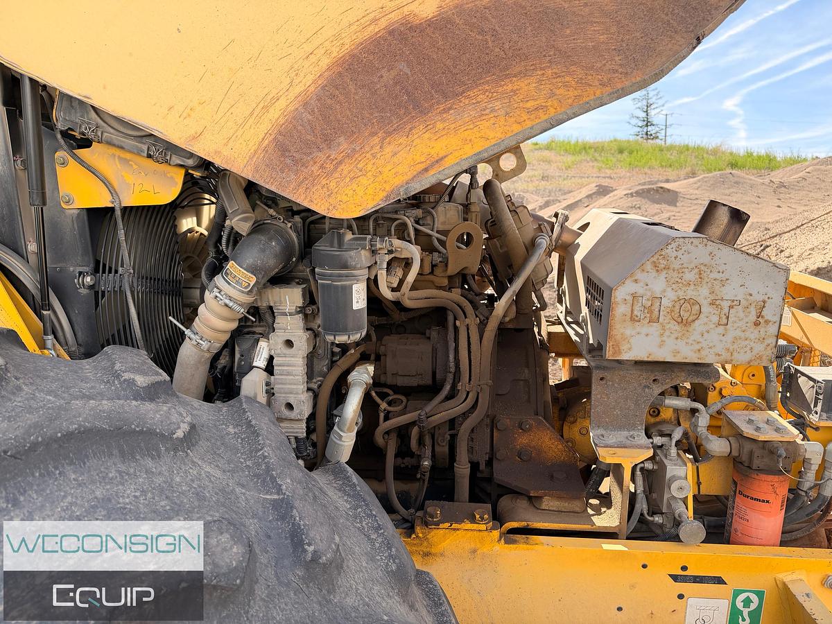 Used 2014 Sakai SV540T 84" Compactor