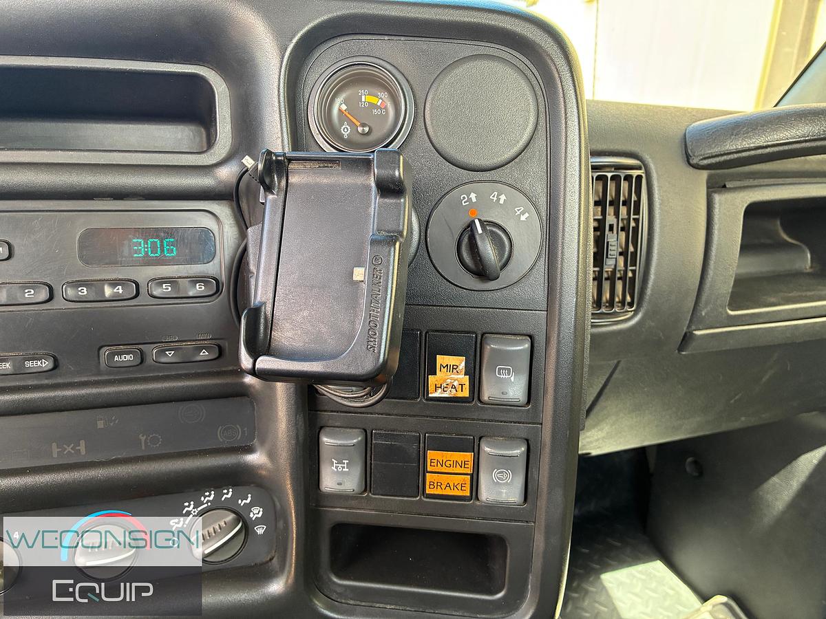Used 2006 GMC 5500 Flat Bed Truck