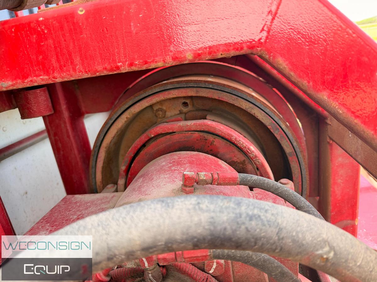 Used 2004 Peterbilt 378 Tandem Winch Truck