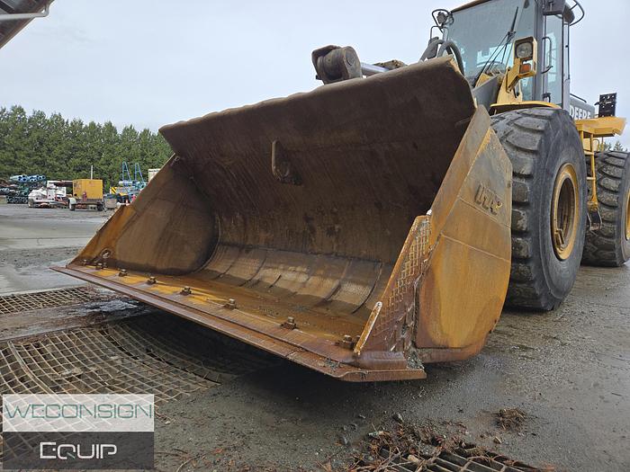Used 2001 John Deere 744H Wheel Loader