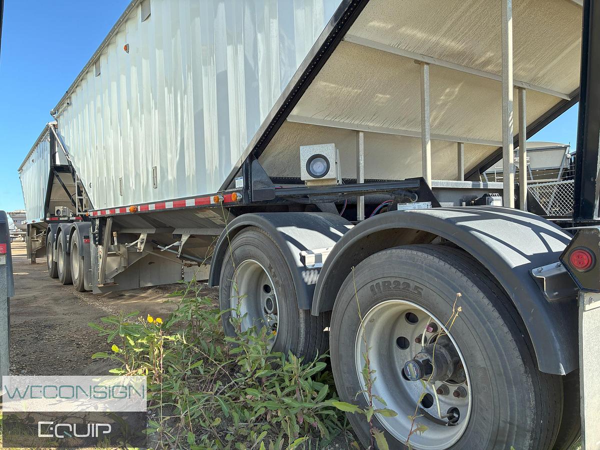 Used 2024 Lode King Super B Bottom End Dump Gravel Trailer