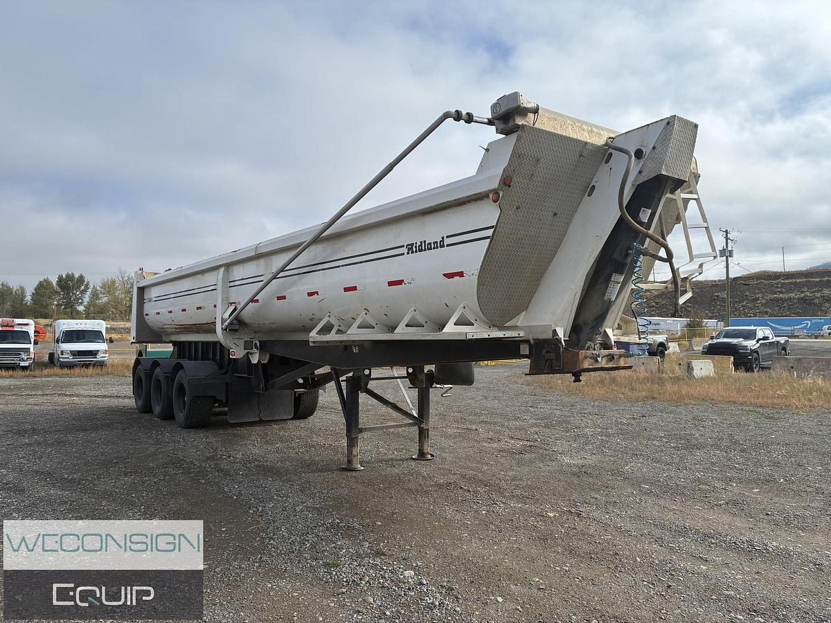 Used 2016 Midland MG37SK3400X End Dump