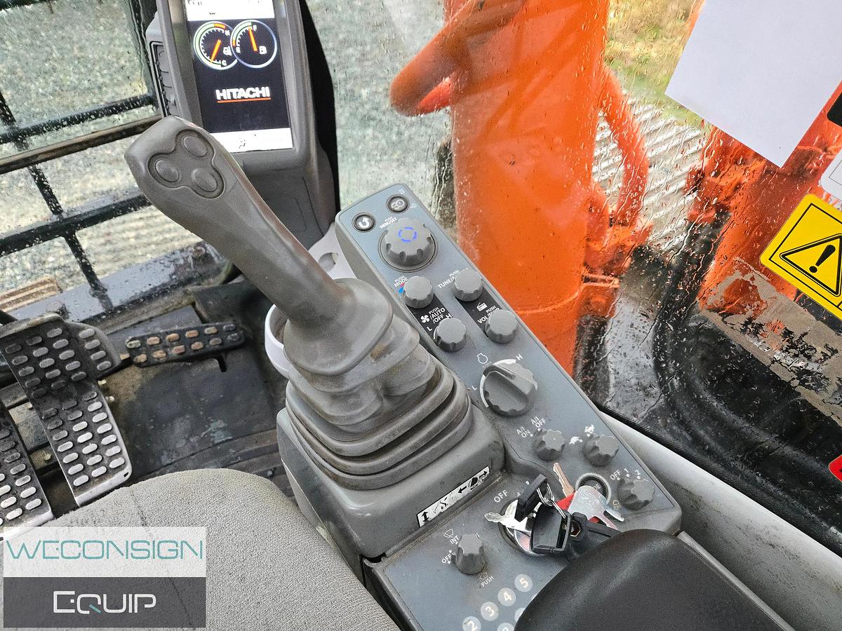 Used 2014 Hitachi ZX290LC-5 Excavator