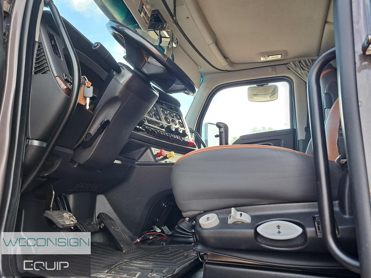 Used 2024 Kenworth W990 Sleeper Truck Tractor