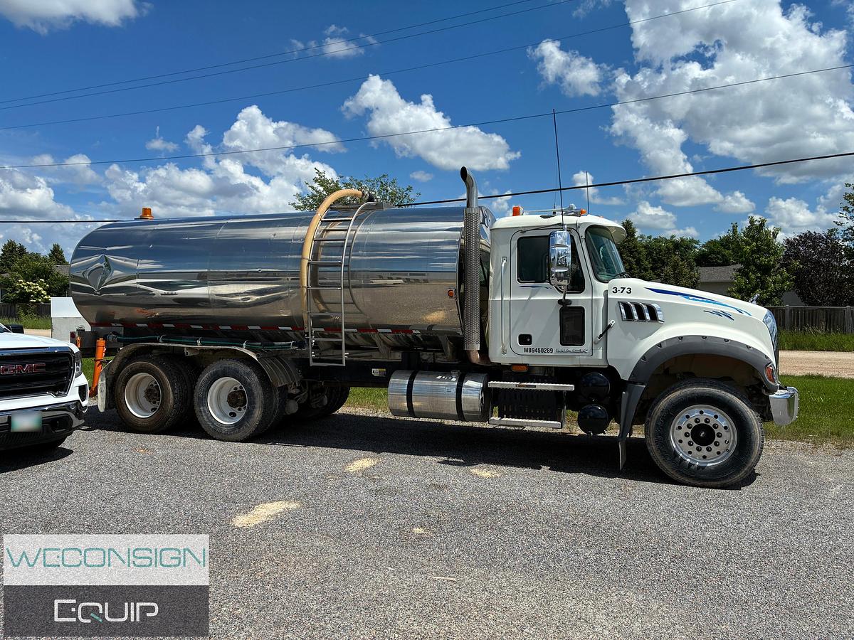 Used 2008 Mack GU713 Water Truck