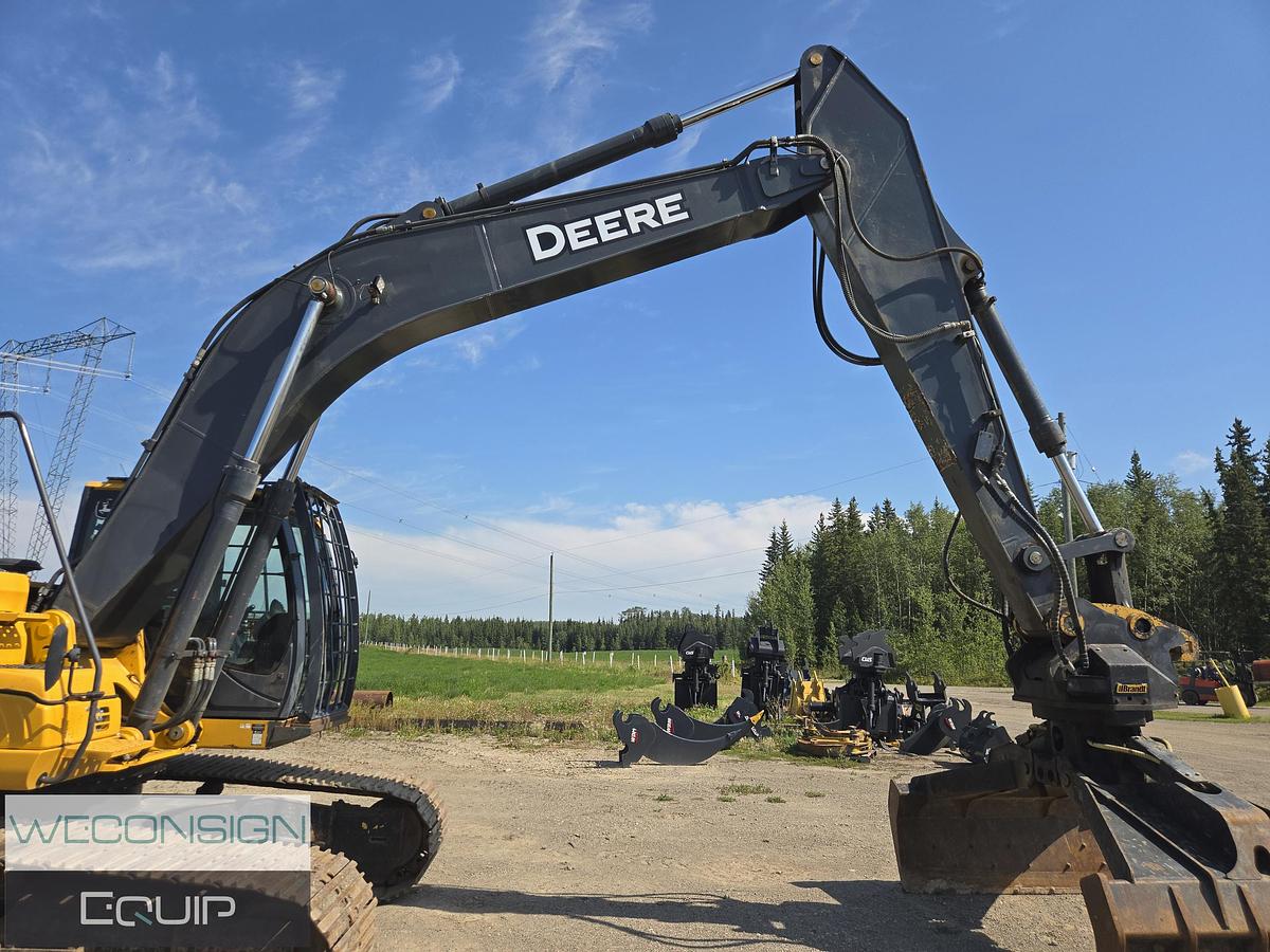 Used 2017 John Deere 250G LC Hydraulic Excavator