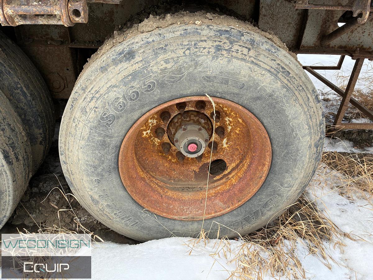 Used 2004 Doepker Super B Flat Deck 32x28