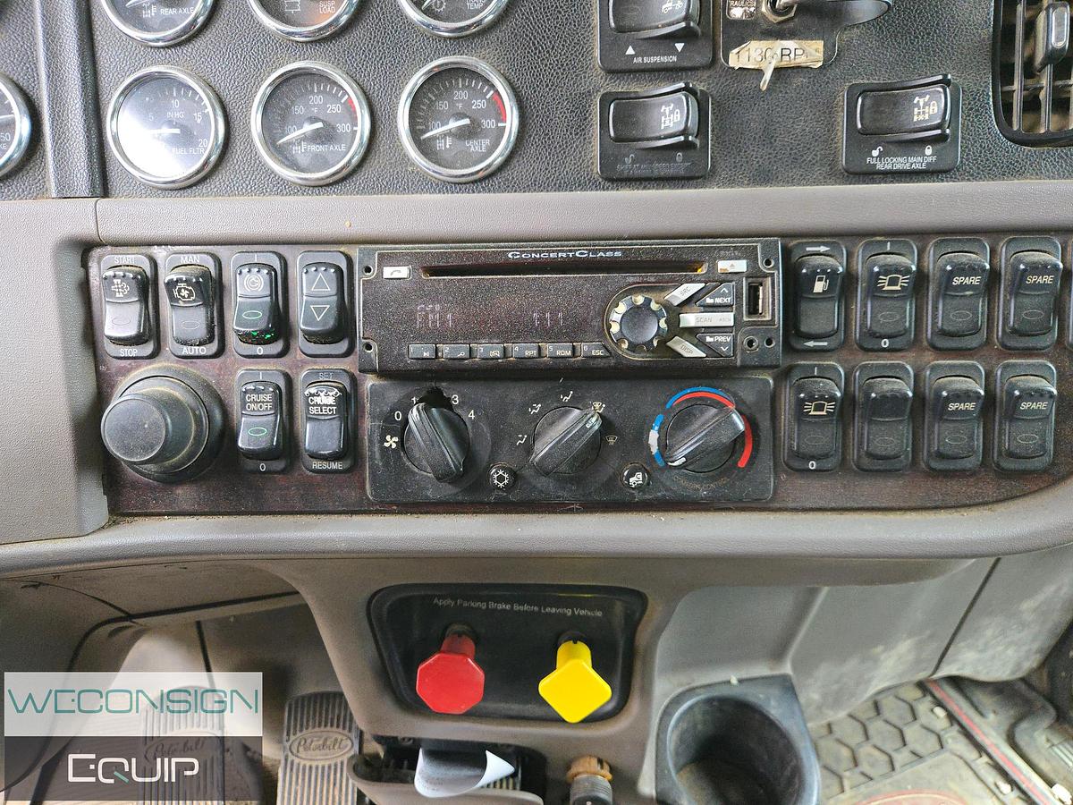 Used 2015 Peterbilt Tri-Axle Hydrovac