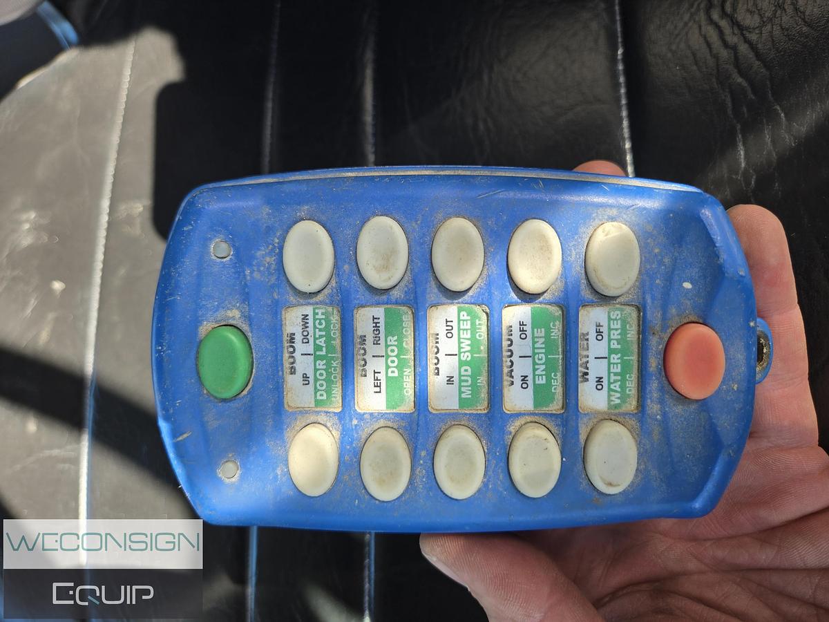 Used 2015 CAT Hydro Excavator