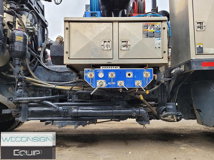 Used 2016 Kenworth T880 Hydro Excavator