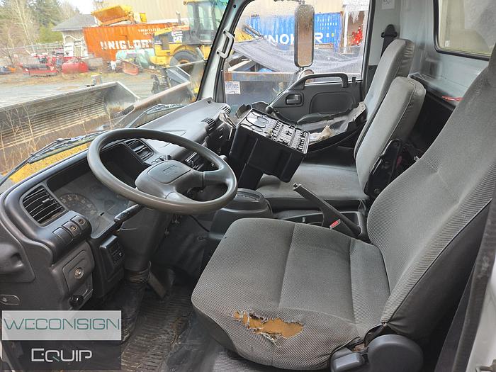Used 1999 GMC/ISUZU  Single Axle Street Sweeper Truck