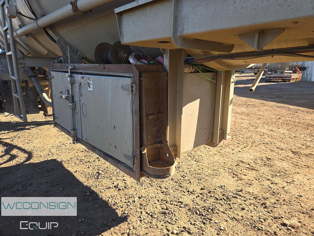 Used 2008 Heil Heated Fluid Belly Pumper