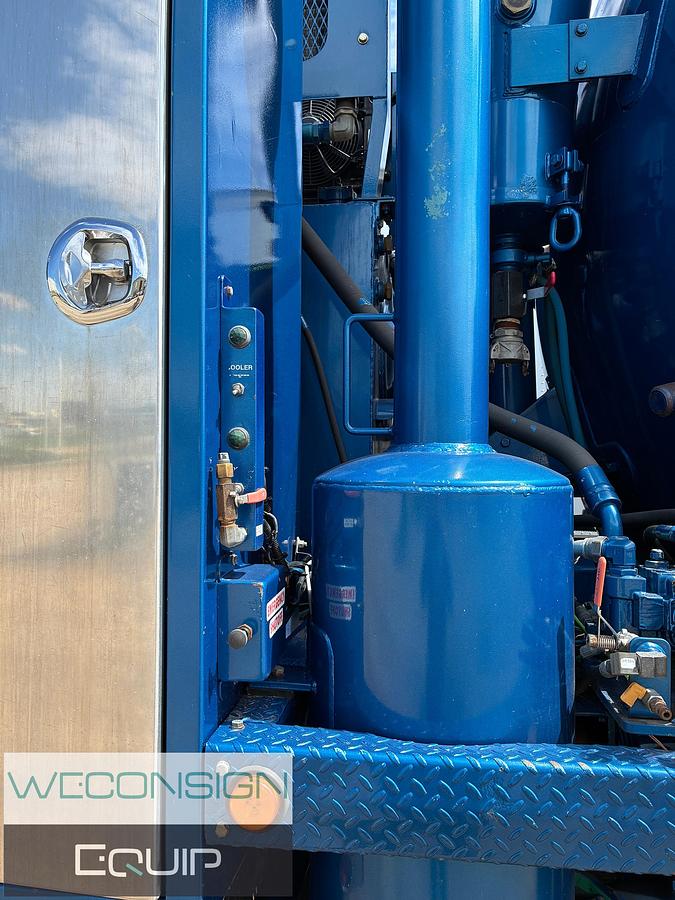 Used 2002 Kenworth W900 Combo Vac Truck
