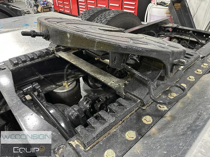 Used 2019 Kenworth W900L Sleeper Tandem Yellow