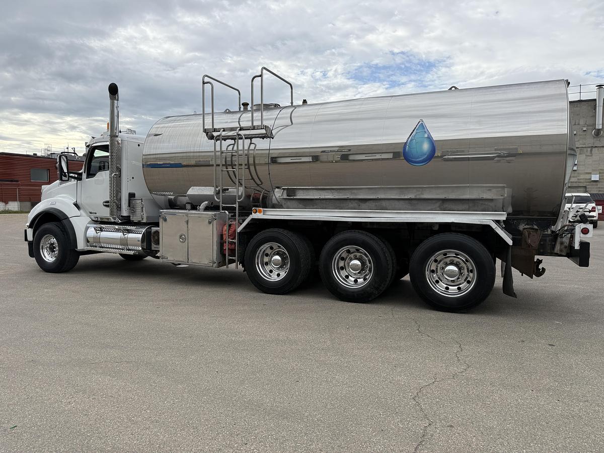 Used 2019 Kenworth T800