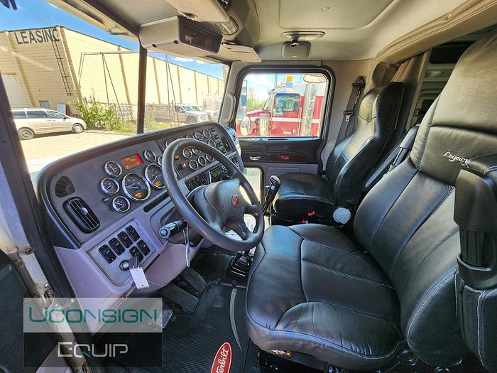 Used 2013 Peterbilt 367 Semi-Vacuum