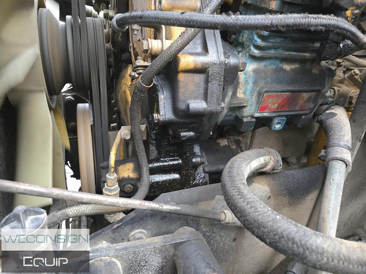 Used 2004 Kenworth T800B TA Dump Truck