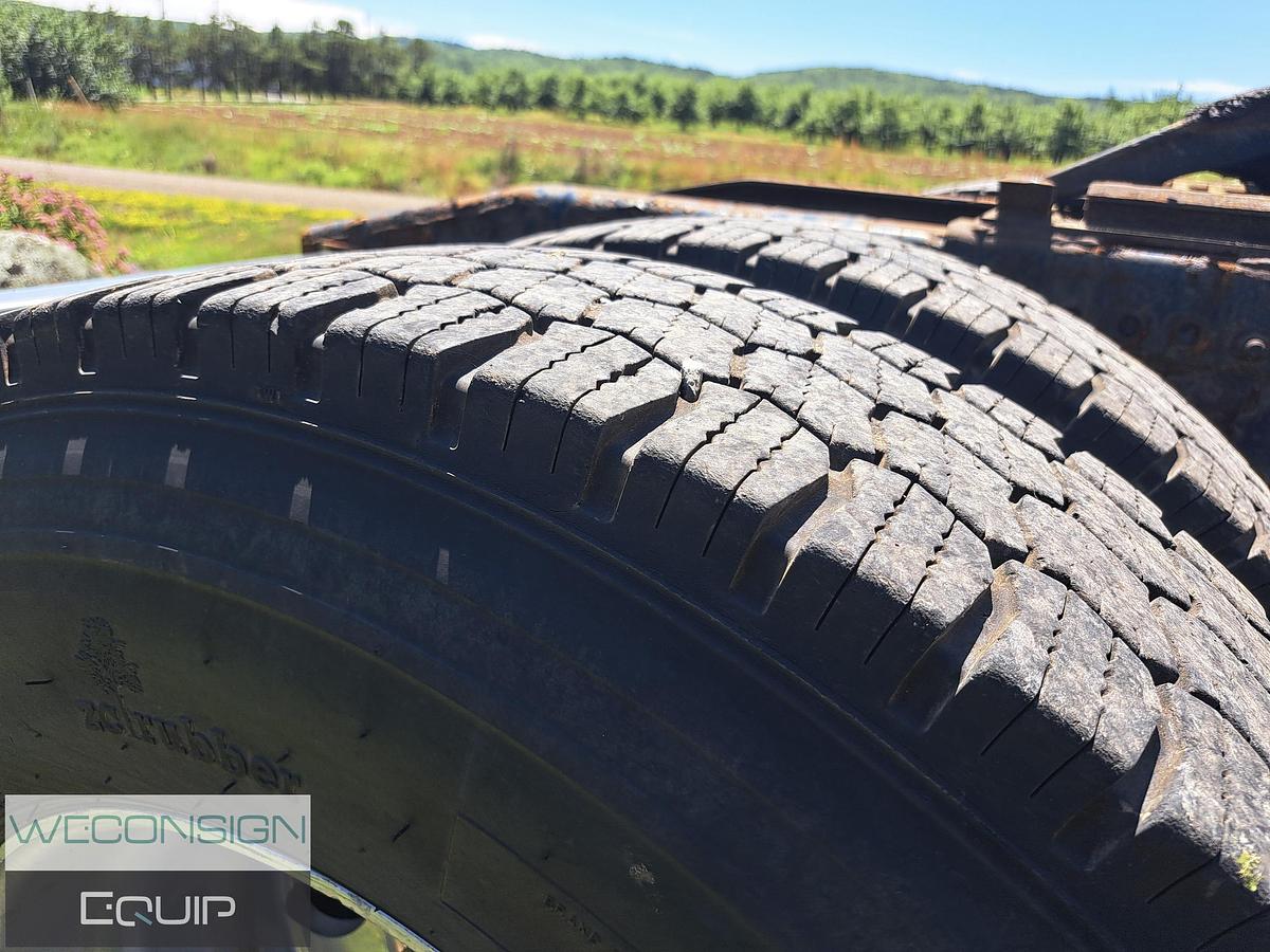 Used 2020 Freightliner Coronado Sleeper Truck Tractor