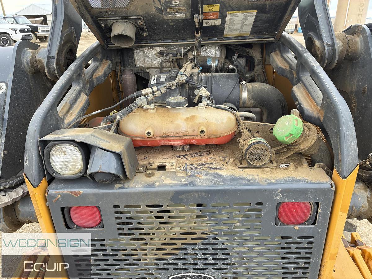 Used John Deere 324G Skid Steer