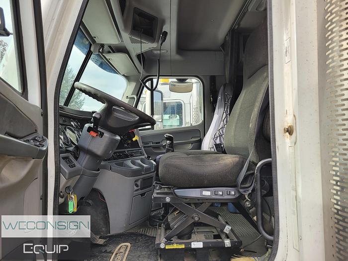 Used 2007 Freightliner Columbia Water/Tank