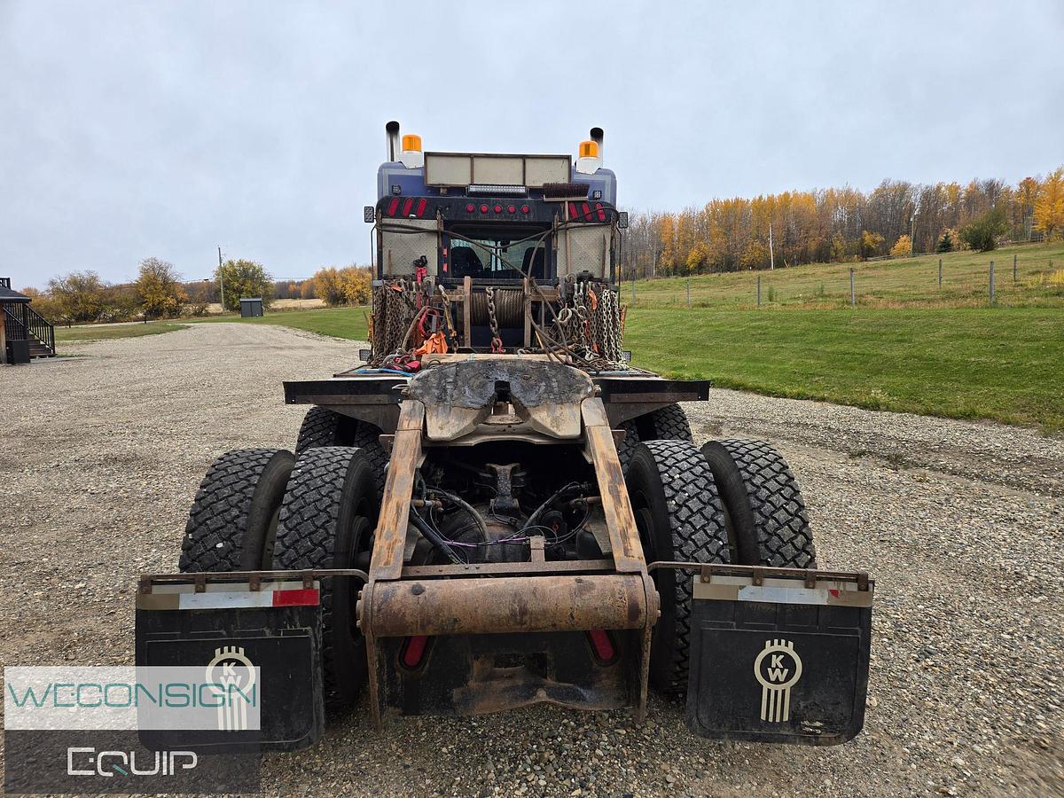 Used 2004 Kenworth T800 Winch Truck