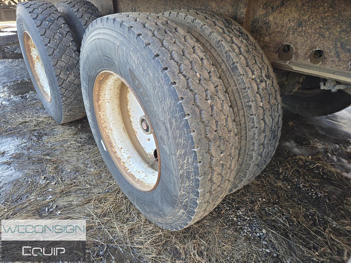 Used 2006 Manac 53' Flat Deck Sliding Axle