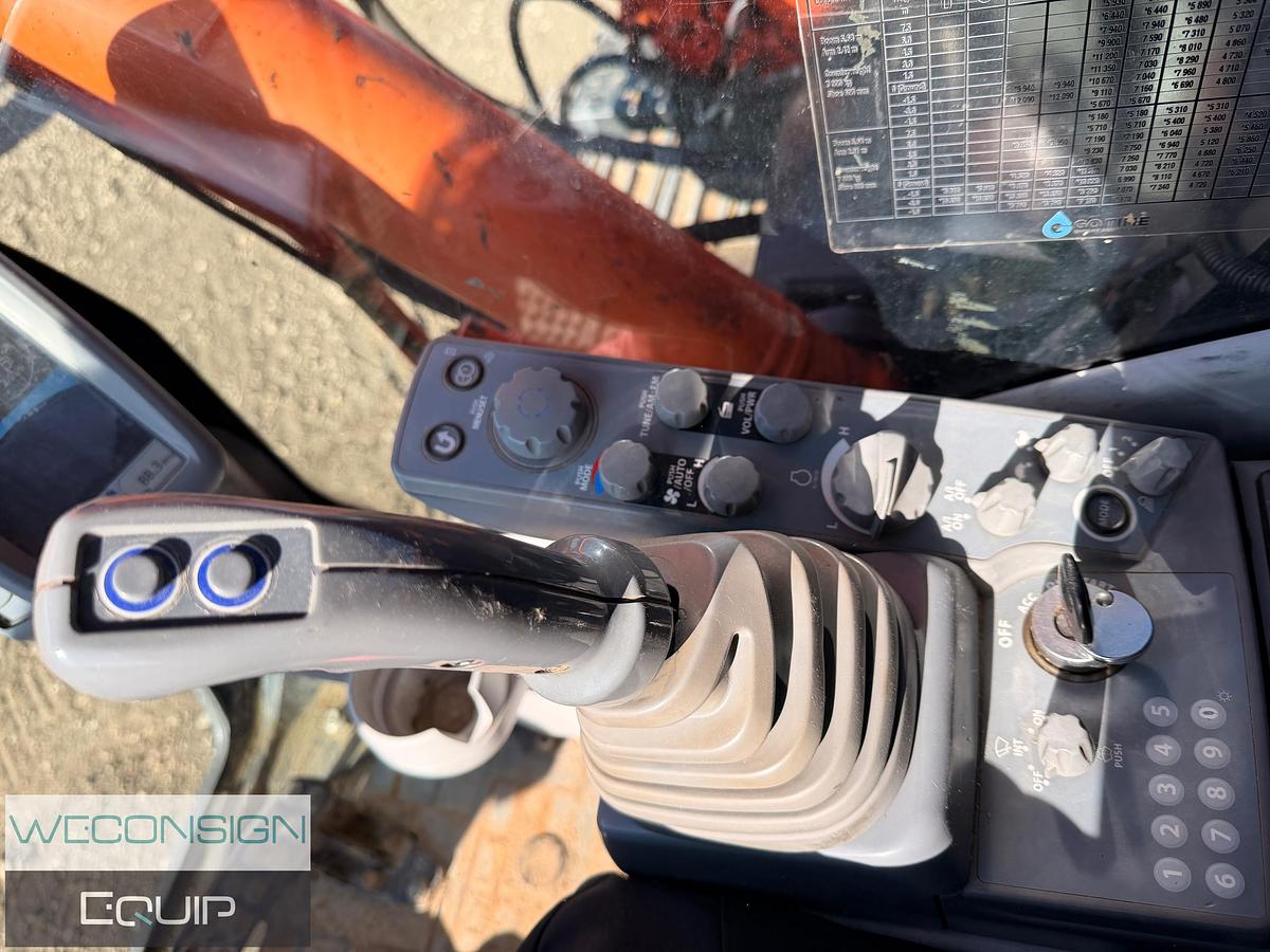 Used 2015 Hitachi 225US Excavator