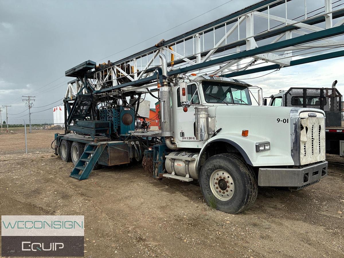 Used 2005 Freightliner FLD120SD Snubbing Rig Truck