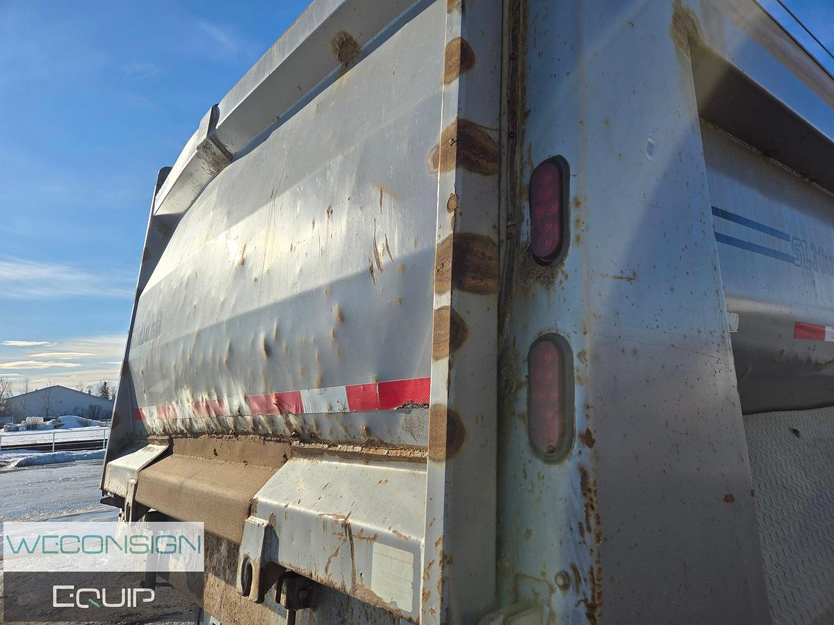 Used 2013 Midland 32'