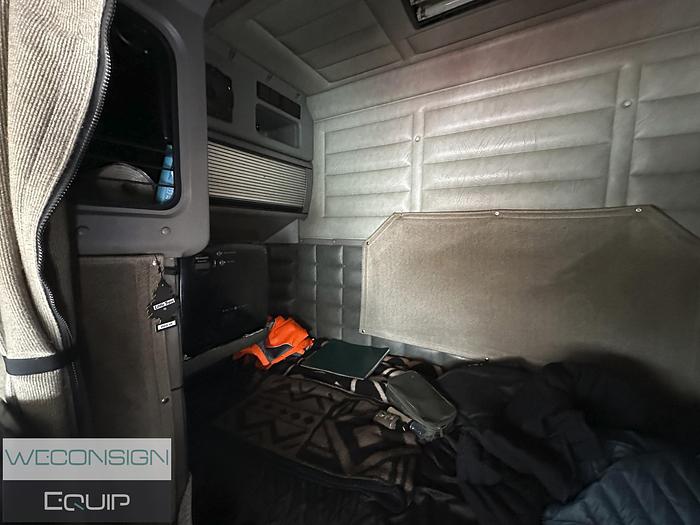 Used 2005 Peterbilt 379