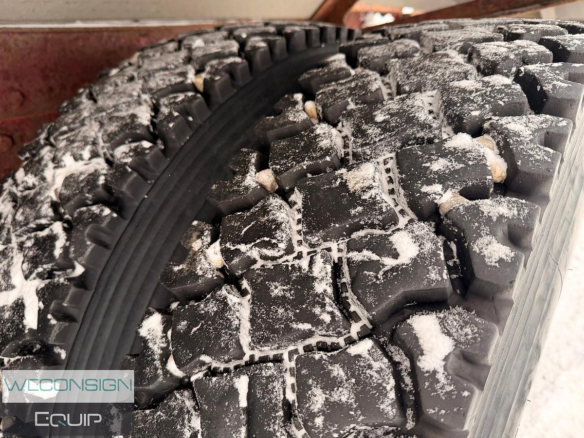 Used 2011 Kenworth T800 Tri Drive Texas Bed Truck