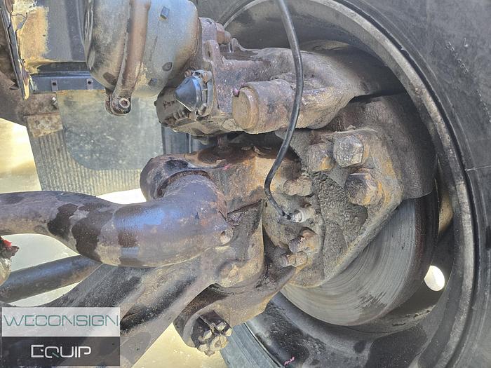 Used 2013 Peterbilt 367 Sleeper Winch Truck