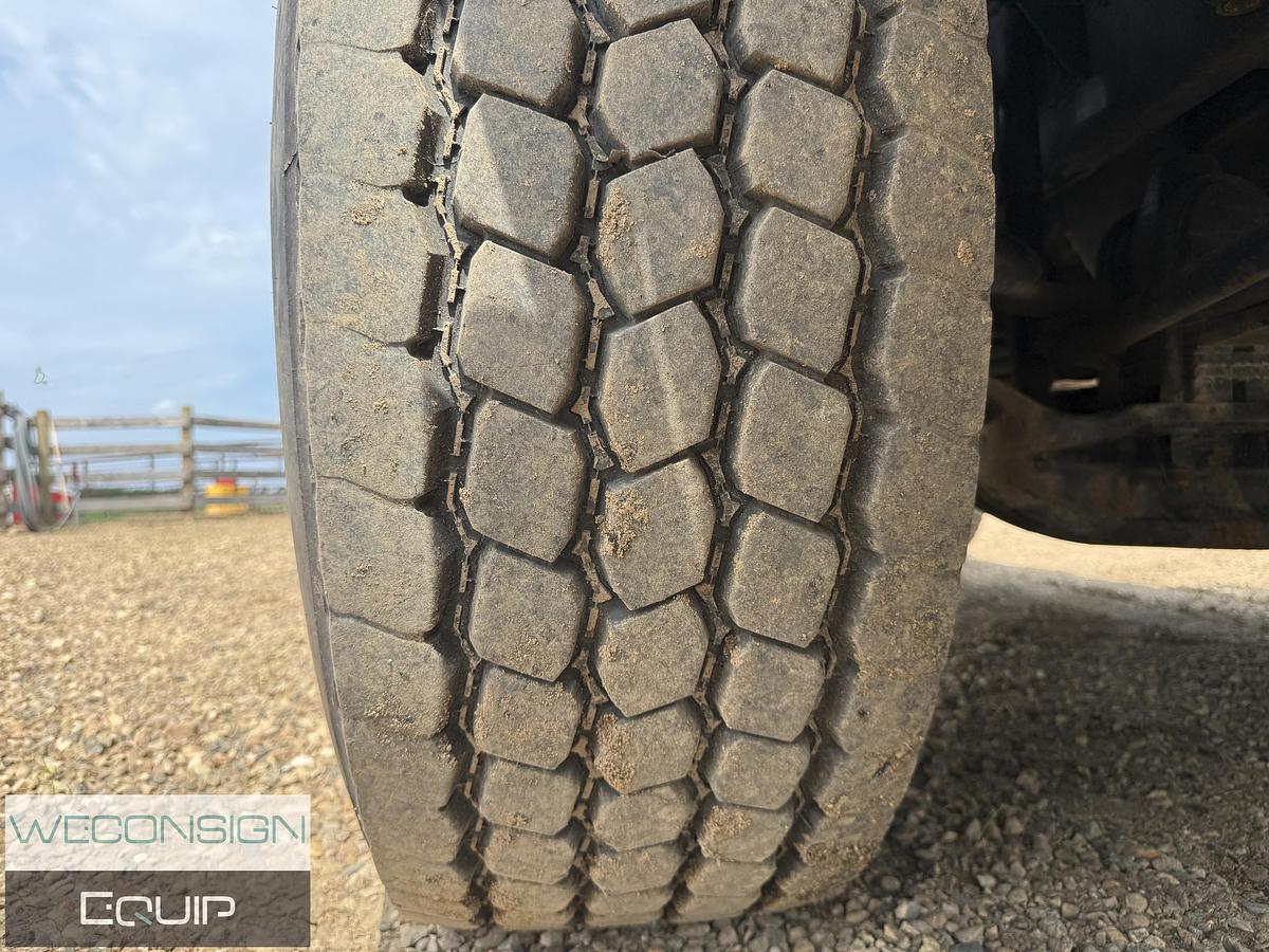 Used 2019 Kenworth T800 Air Vac