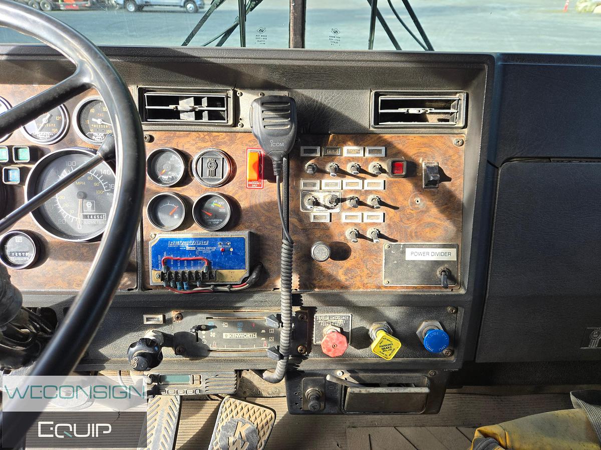 Used 1988 Kenworth T800 TA Water Truck