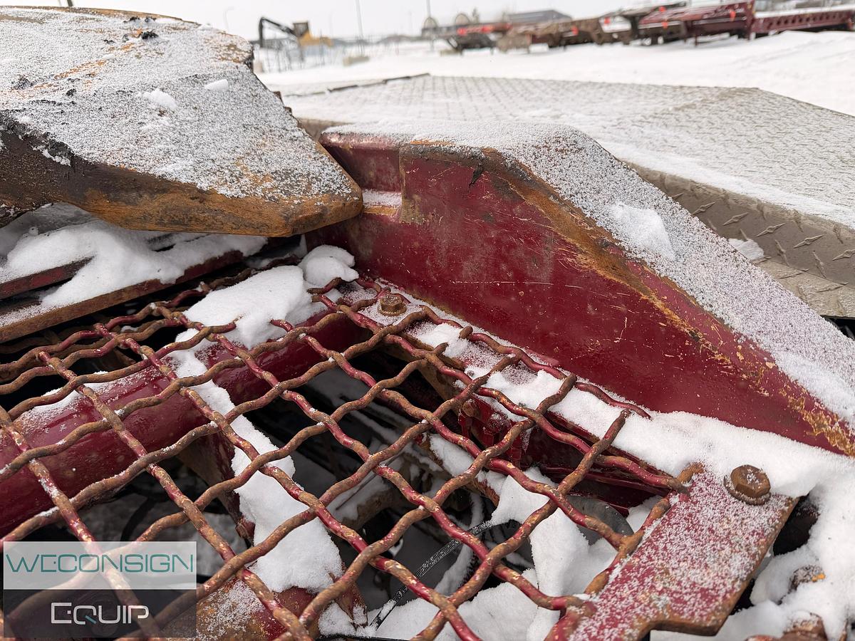 Used 2011 Kenworth T800 Tri Drive Texas Bed Truck