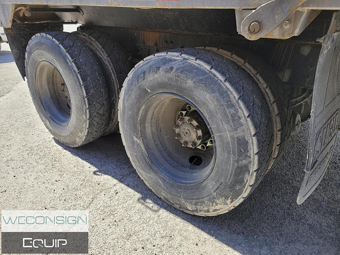 Used 2003 Sterling L7500 Dump/Gravel