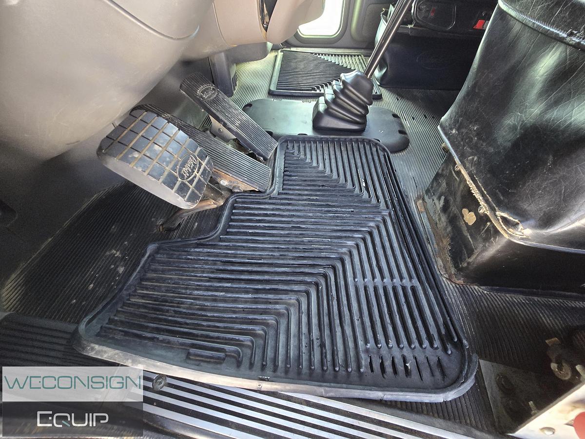 Used 2014 Peterbilt 367 Tan Tri 30 Ton Knuckle Boom Truck