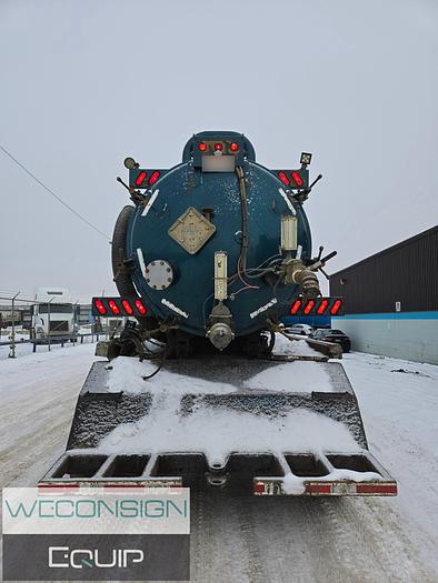 Used 2015 Western Star Tri-Drive Custom Vac Semi Vac