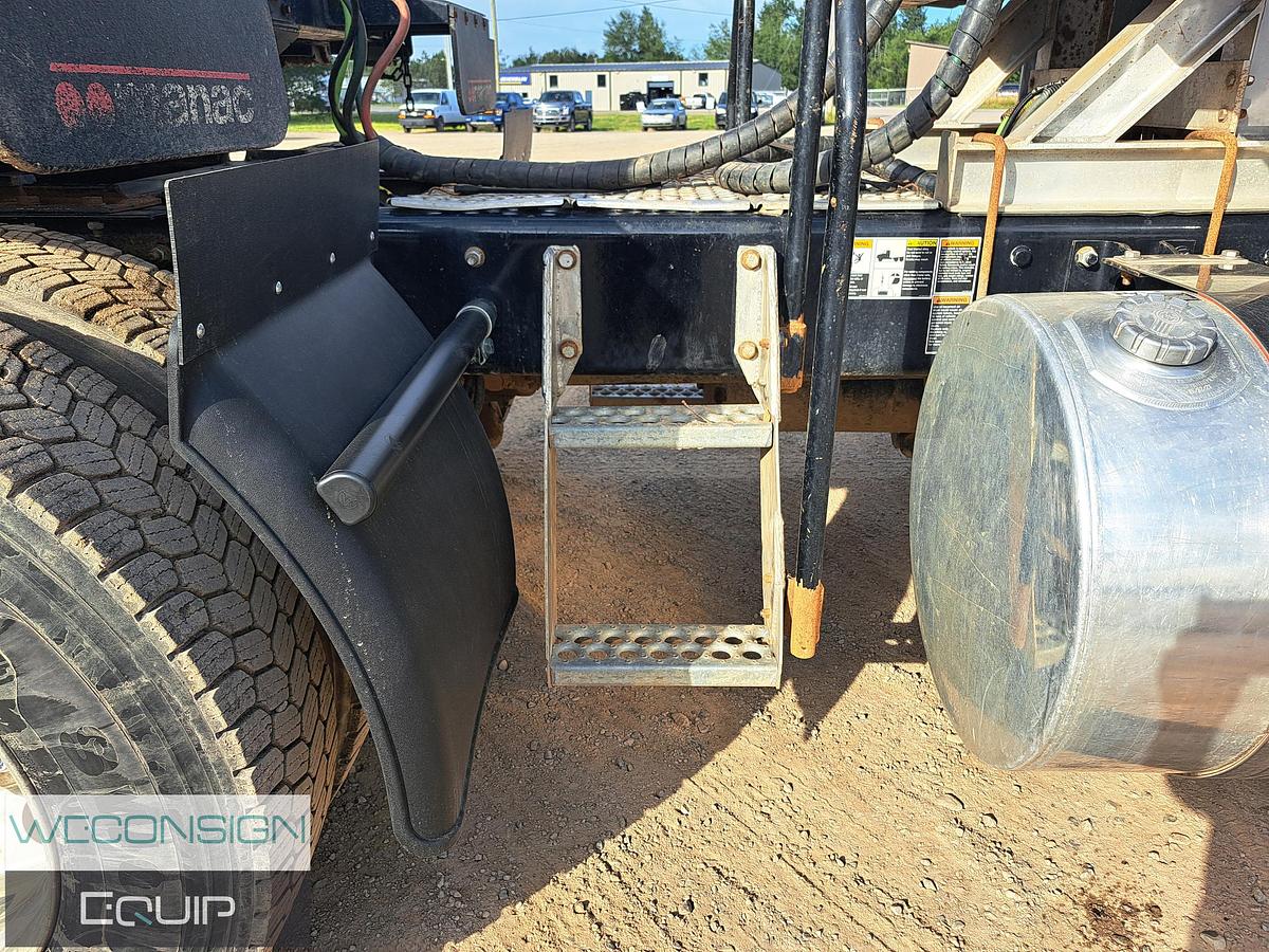 Used 2024 Kenworth W990 Sleeper Truck Tractor