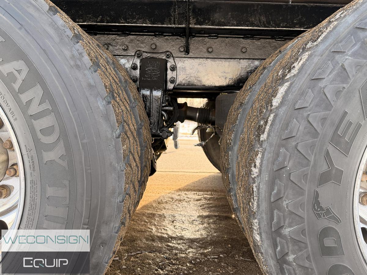 Used 2015 Peterbilt 367